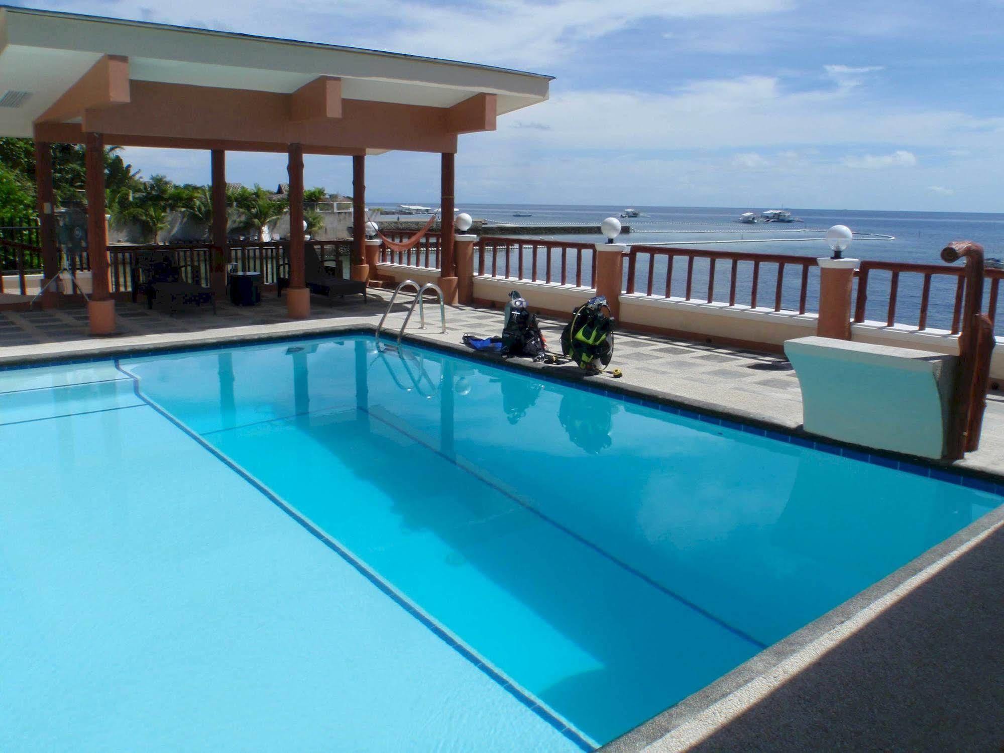 Punta House Hotel Lapu-Lapu City Exterior photo