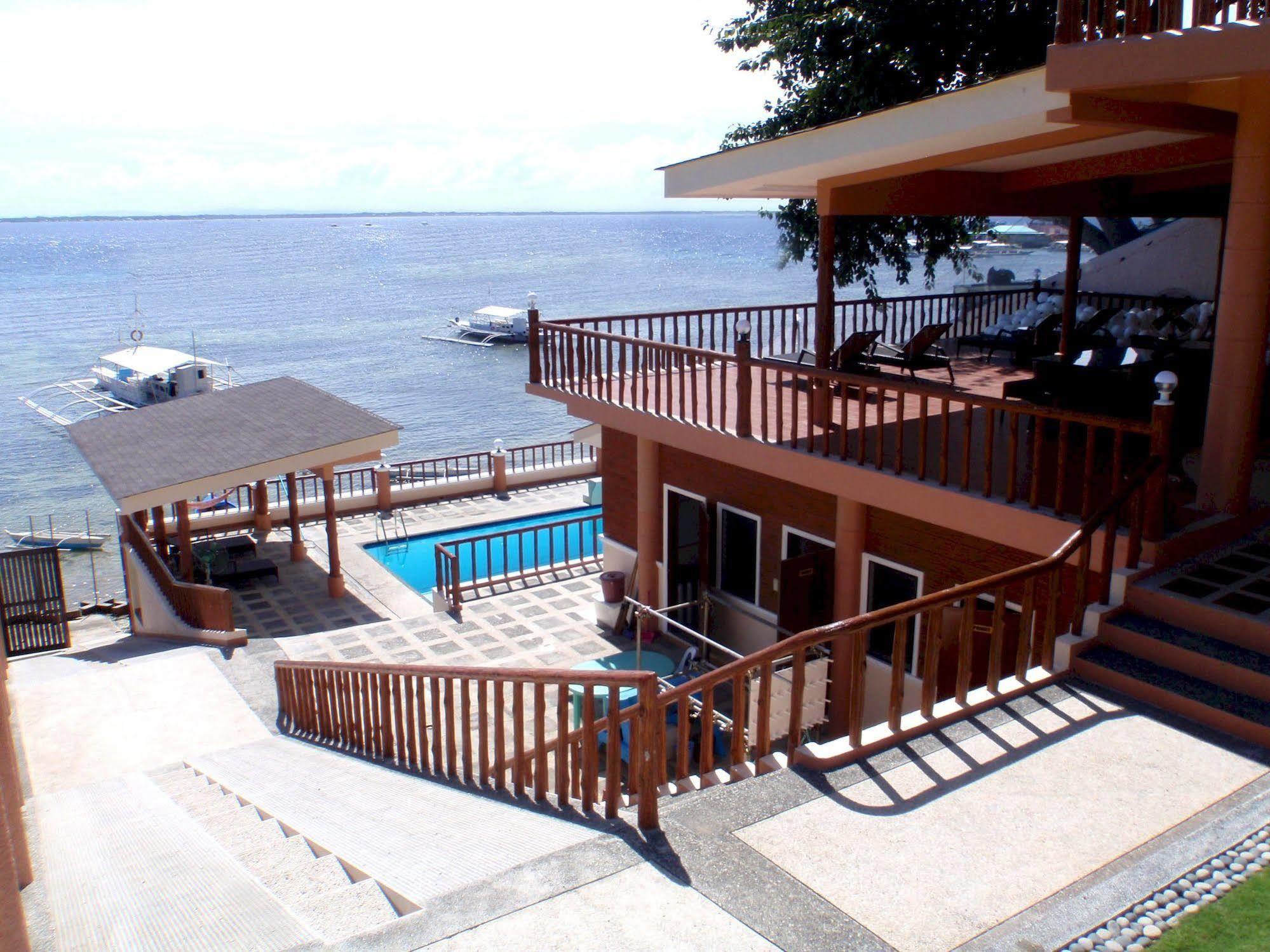 Punta House Hotel Lapu-Lapu City Exterior photo